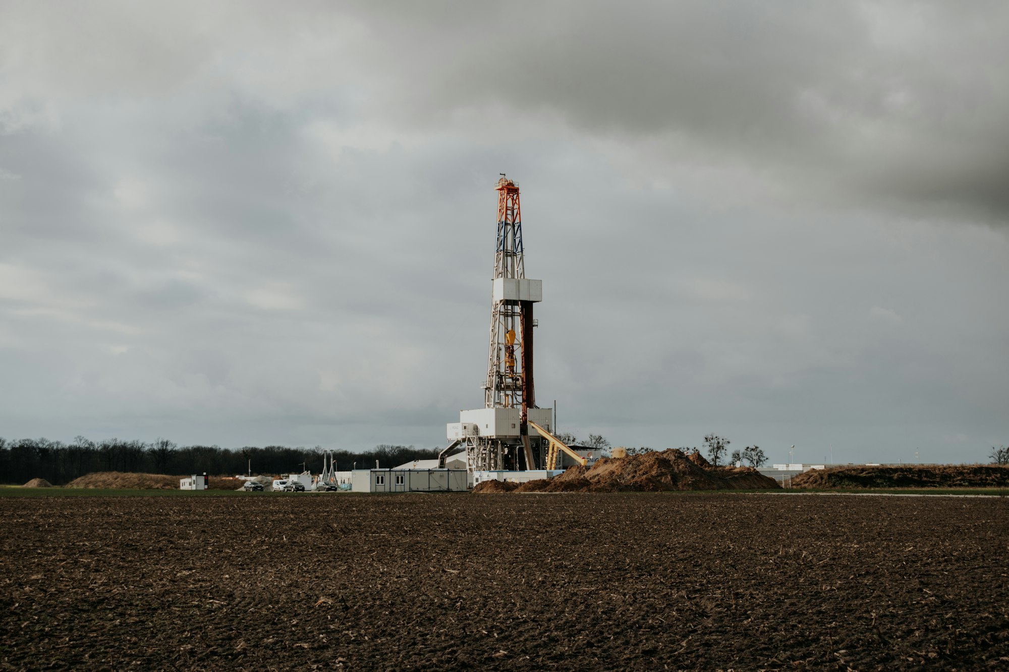 Drilling rig silhouette